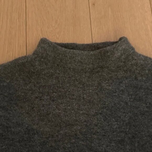 Zara Charcoal cropped mockneck Sweater - Picture 3 of 4